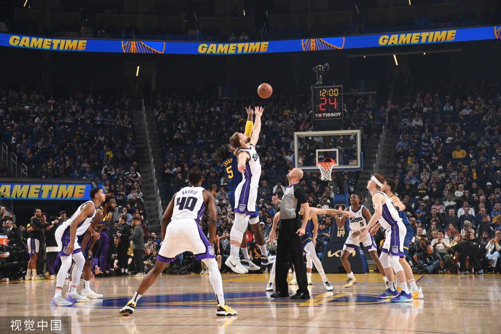 轻的中场球 轻的中场球